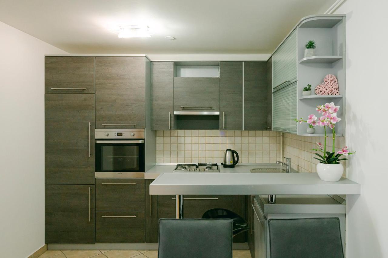 Ladenta Apartman*** ザグレブ エクステリア 写真