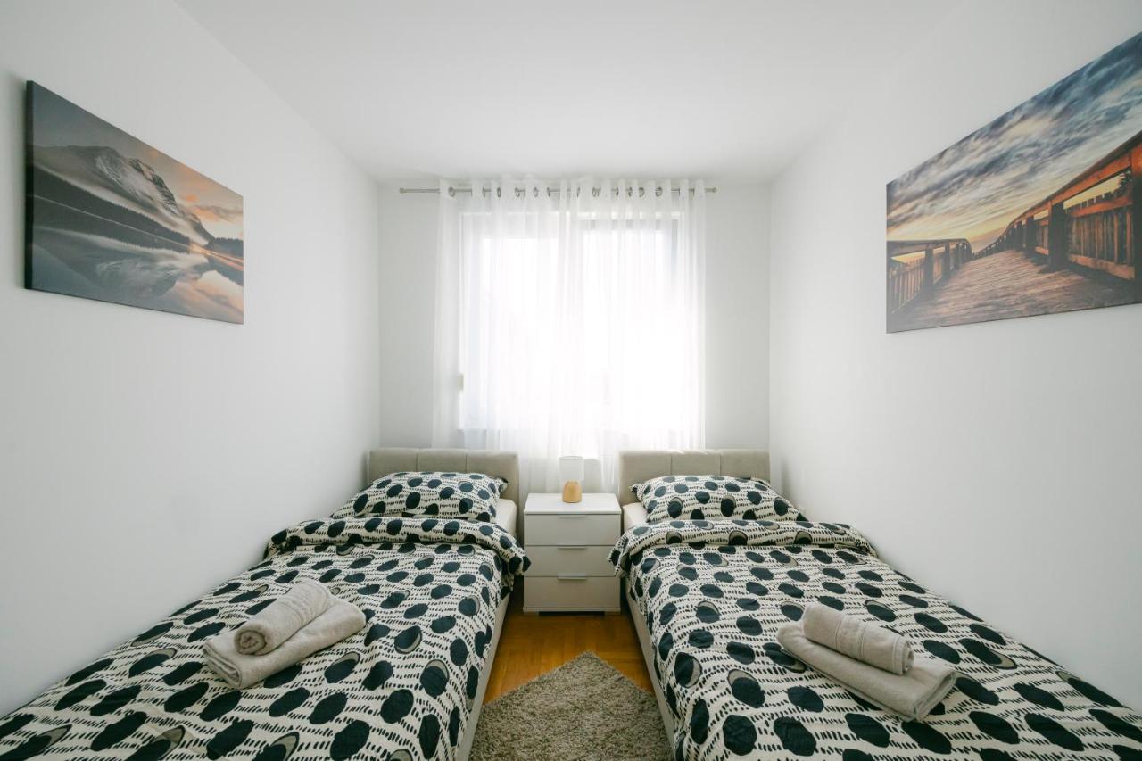 Ladenta Apartman*** ザグレブ エクステリア 写真