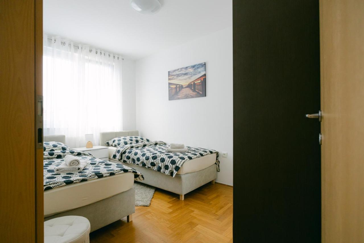 Ladenta Apartman*** ザグレブ エクステリア 写真
