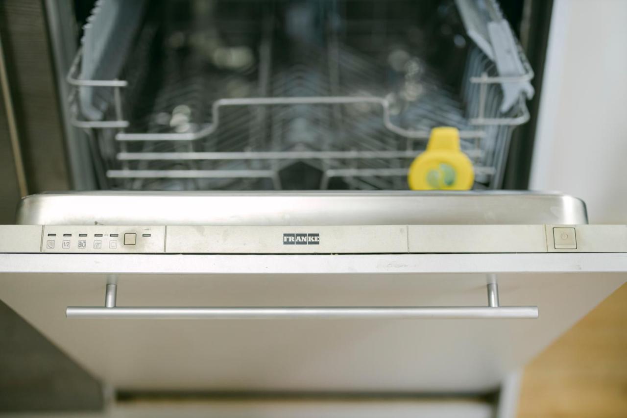 Ladenta Apartman*** ザグレブ エクステリア 写真