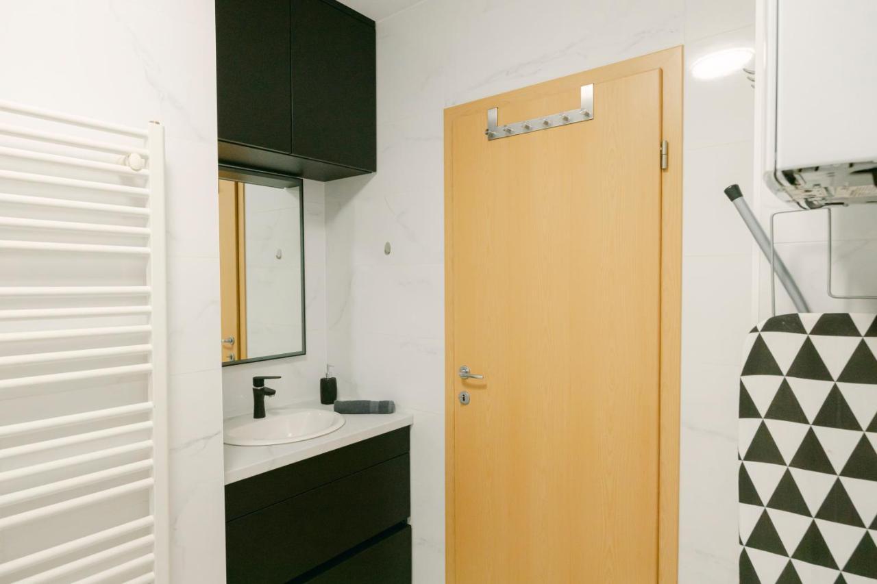 Ladenta Apartman*** ザグレブ エクステリア 写真