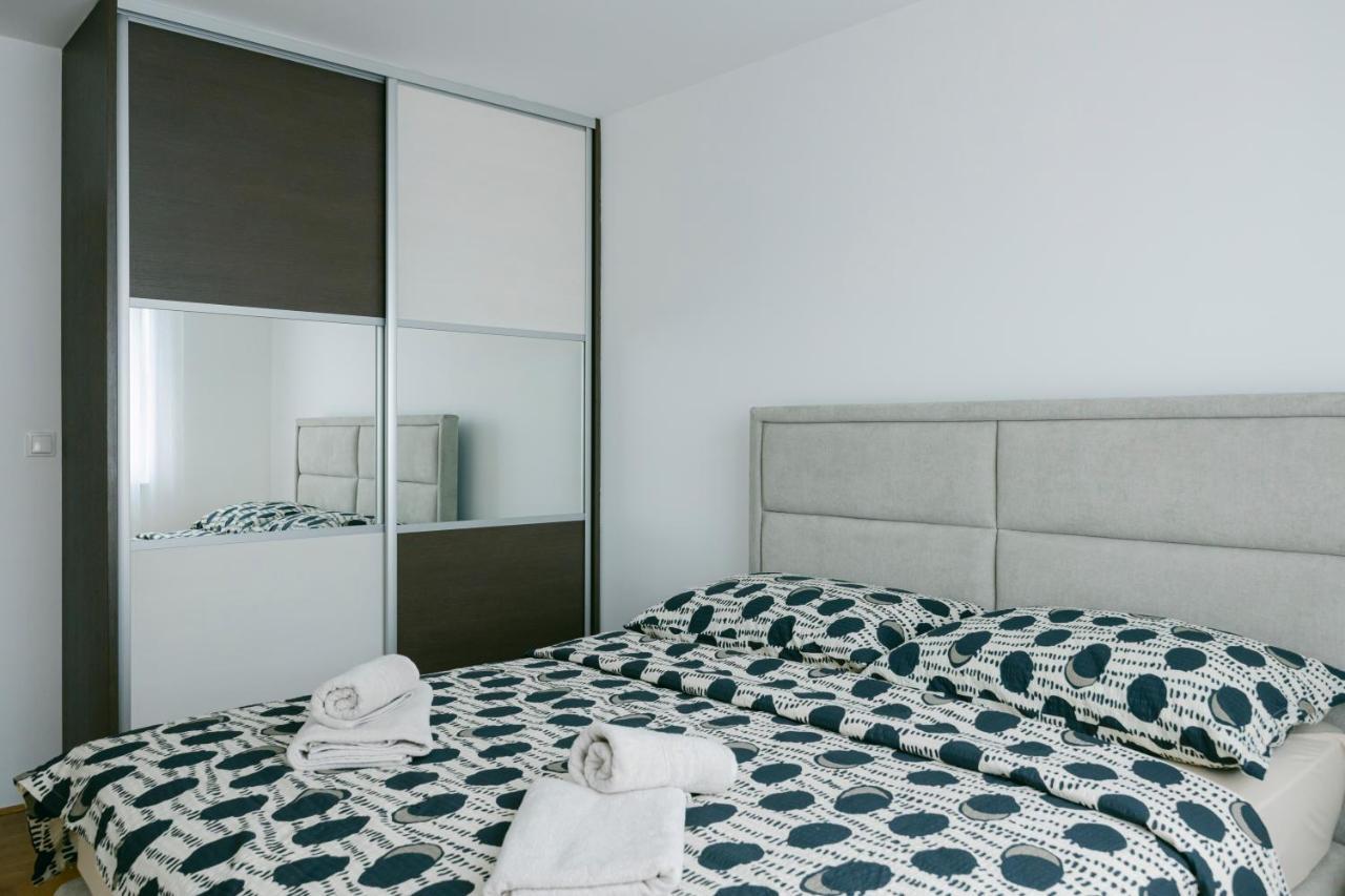 Ladenta Apartman*** ザグレブ エクステリア 写真